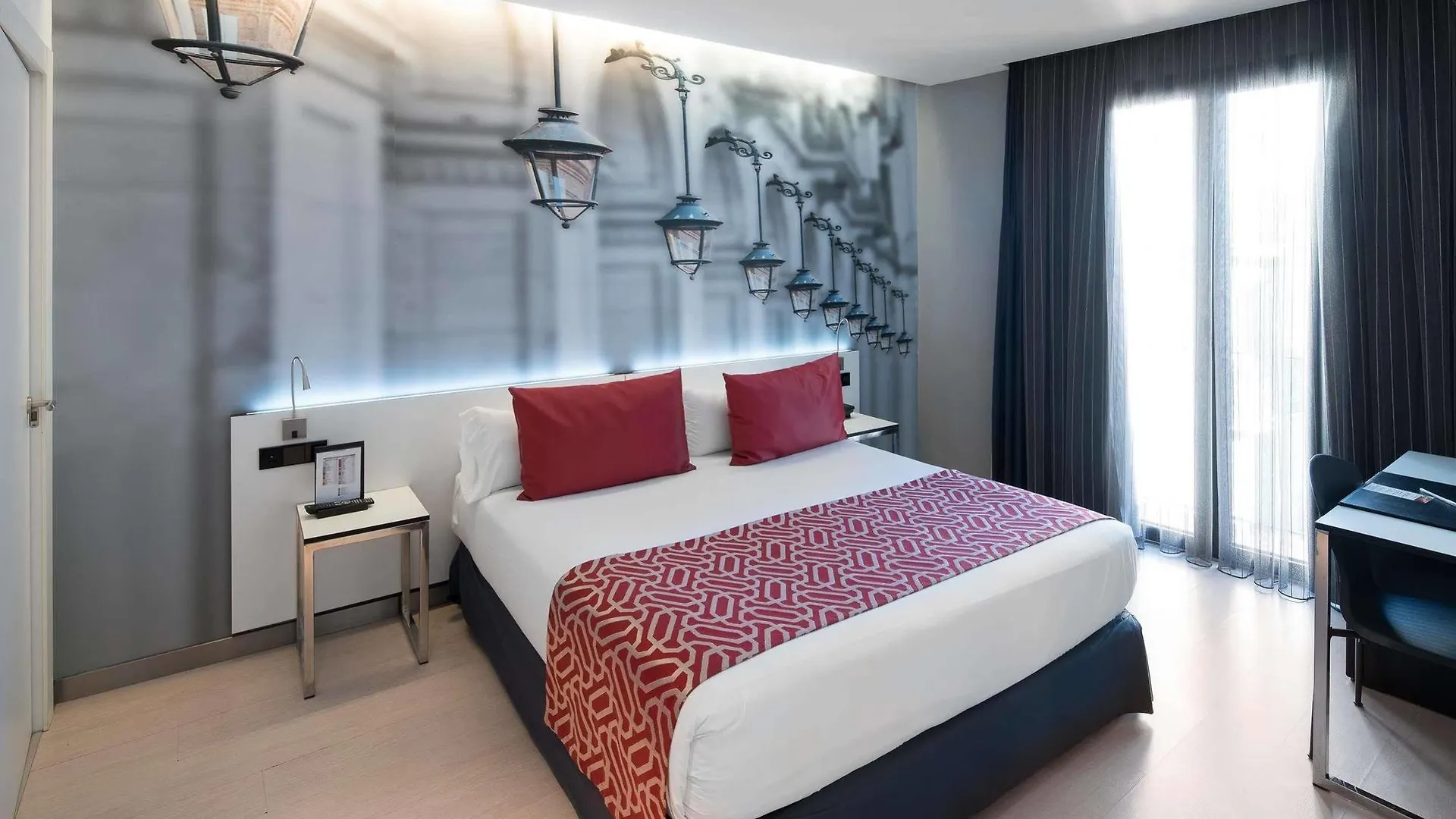 Hotel Catalonia Avinyó Barcelona